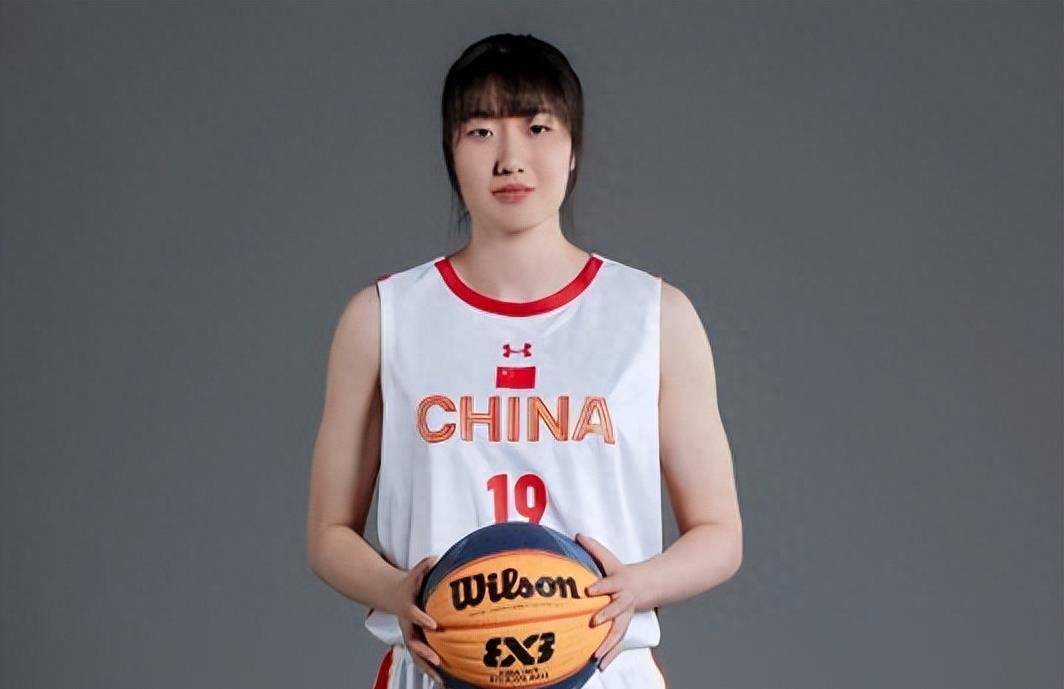 我们女篮亚运名单公布,1人落选没想到,球迷:这才是教练决定的_姚明