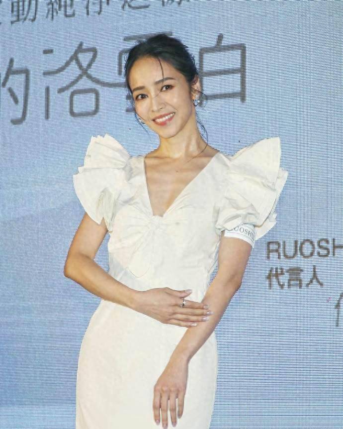 1978年12月20日出生于中国台湾省台北市,毕业于南加州大学.曾经