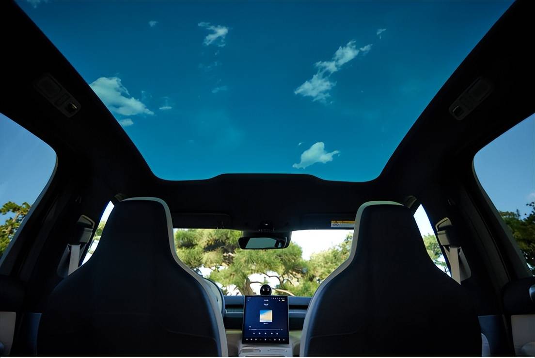 全景天幕夏天不晒的秘诀,蔚来ec7有点东西!_搜狐汽车_搜狐网