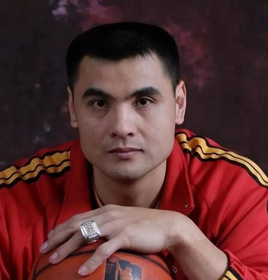 刘玉栋痛批我们男篮 没有一位硬汉 缺乏地方荣誉感和取胜欲望_球员