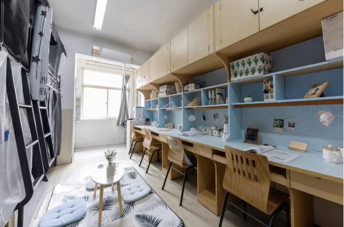 (图源:浙江大学公众号)—18—北京外国语大学loft公寓,宿舍空调冰箱