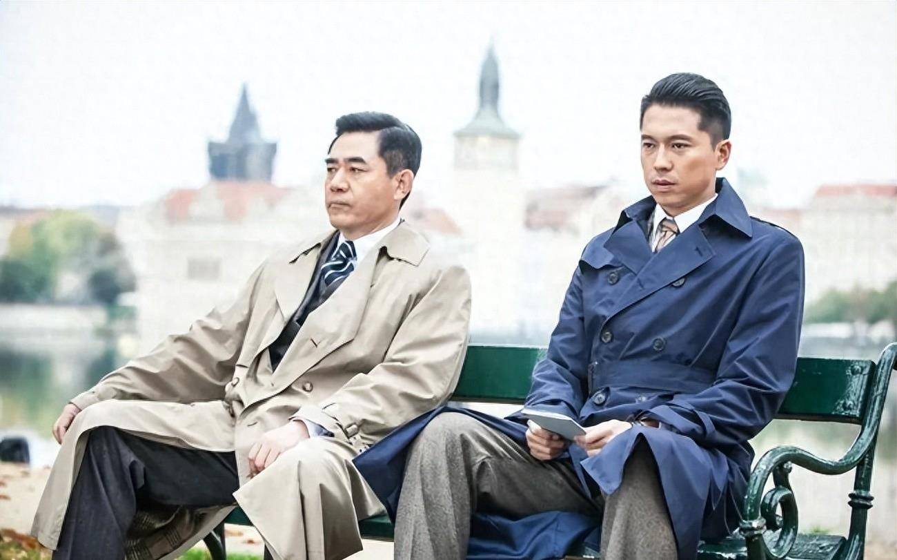 67岁的陈宝国, 凭借演技给娱乐圈的年轻人,好好"上了一课"_陈国宝