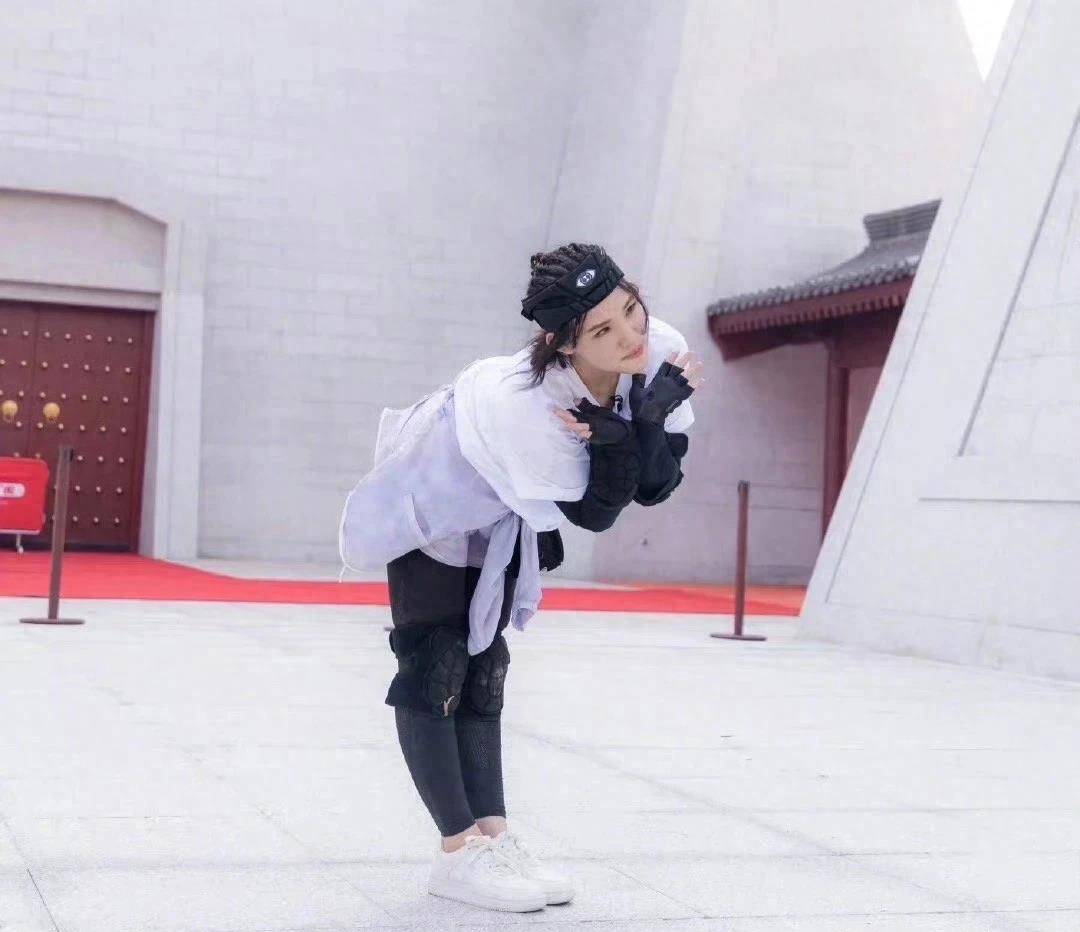 谢依霖瘦了,身材大变,让人差点认不出她!引爆热议!_管理_减肥_变化