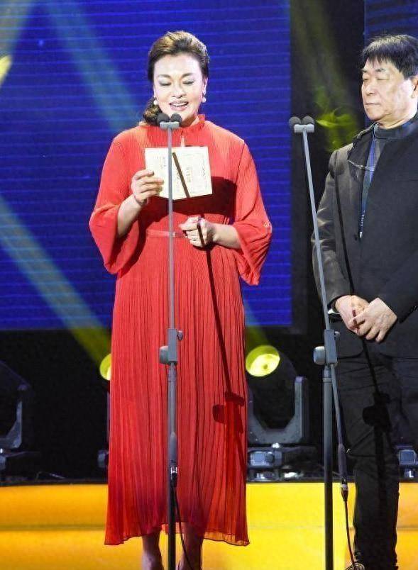 史可真不愧与巩俐齐名!