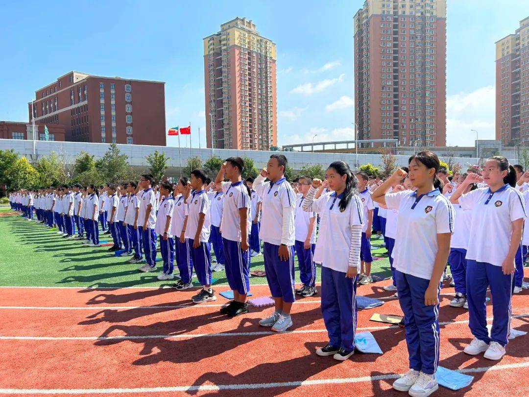 袁波校长103中小学部吴鸿波