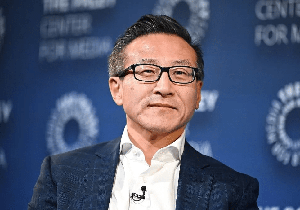 阿里巴巴集团董事长张勇正式卸任,蔡崇信接手,股票大跌3个点_发展