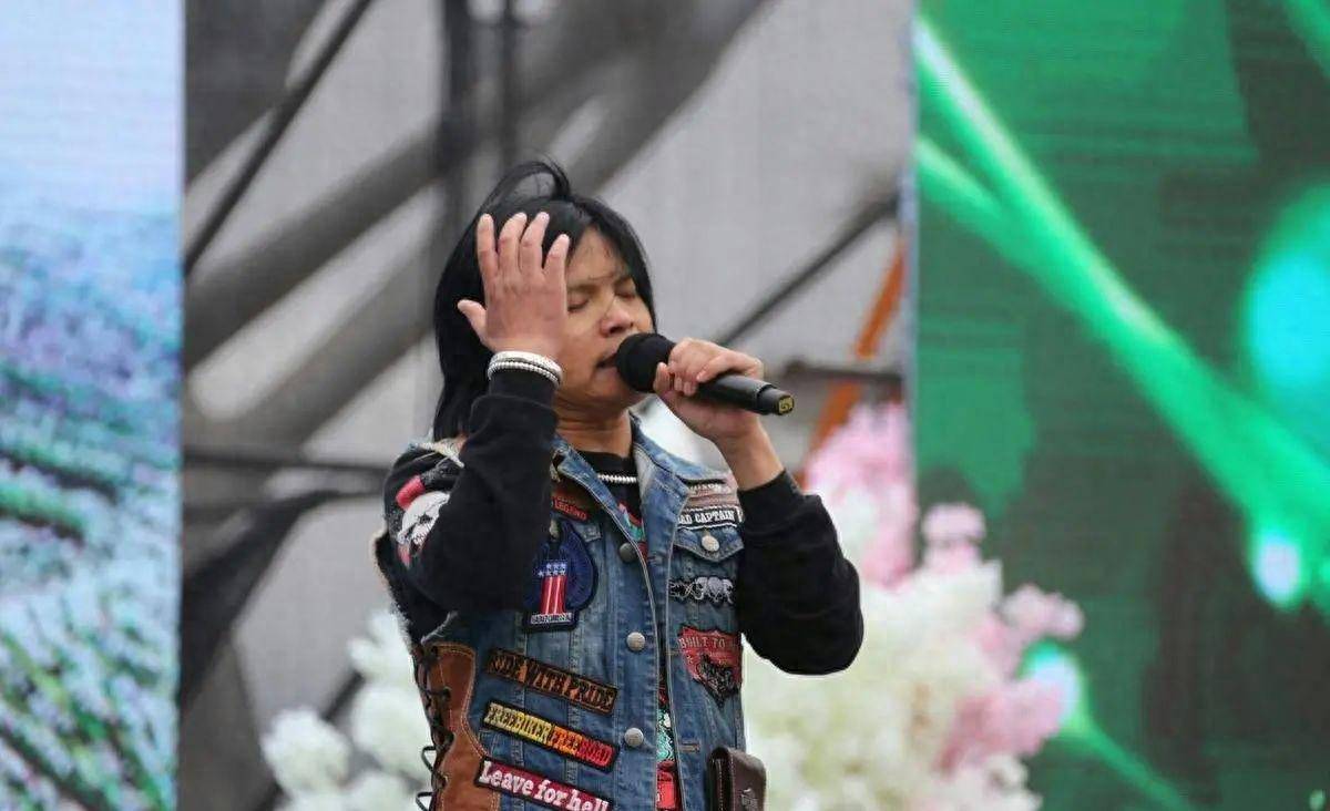 歌手"野马"因涉黑被征集线索,酷似伍佰曾登《星光大道》