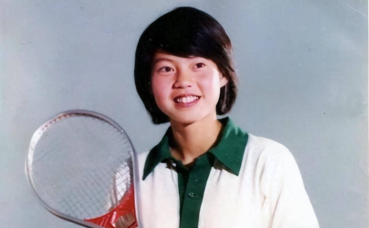 叛徒胡娜:比赛期间弃赛叛逃美国,如今晚年下场让国人拍手称好_网球