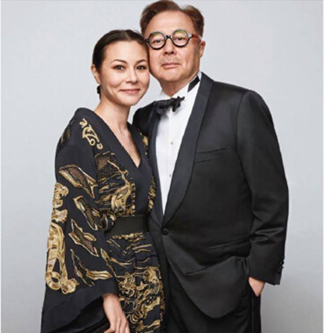 有过3位神仙级妻子,一生传奇_周英华_周天娜_格蕾丝·柯丁顿