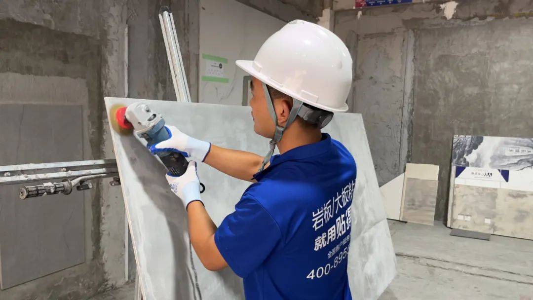 铺贴课堂 | 岩板薄贴工艺,小白看完也能秒懂!_进行_瓷砖_处理