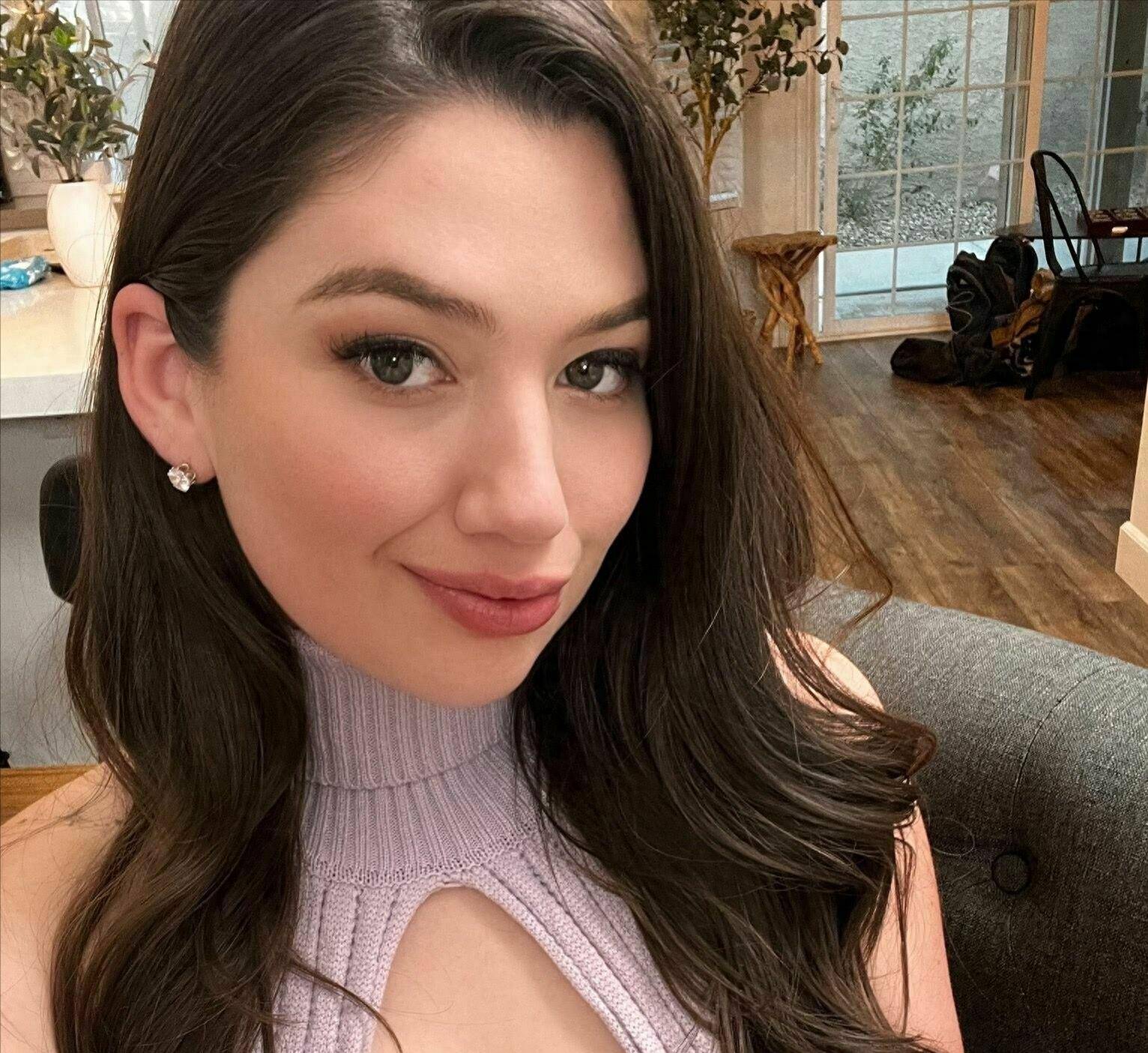 德艺双馨的业界女演员,艾莉克斯·斯塔 (alyx star) ,简介及照片_美国