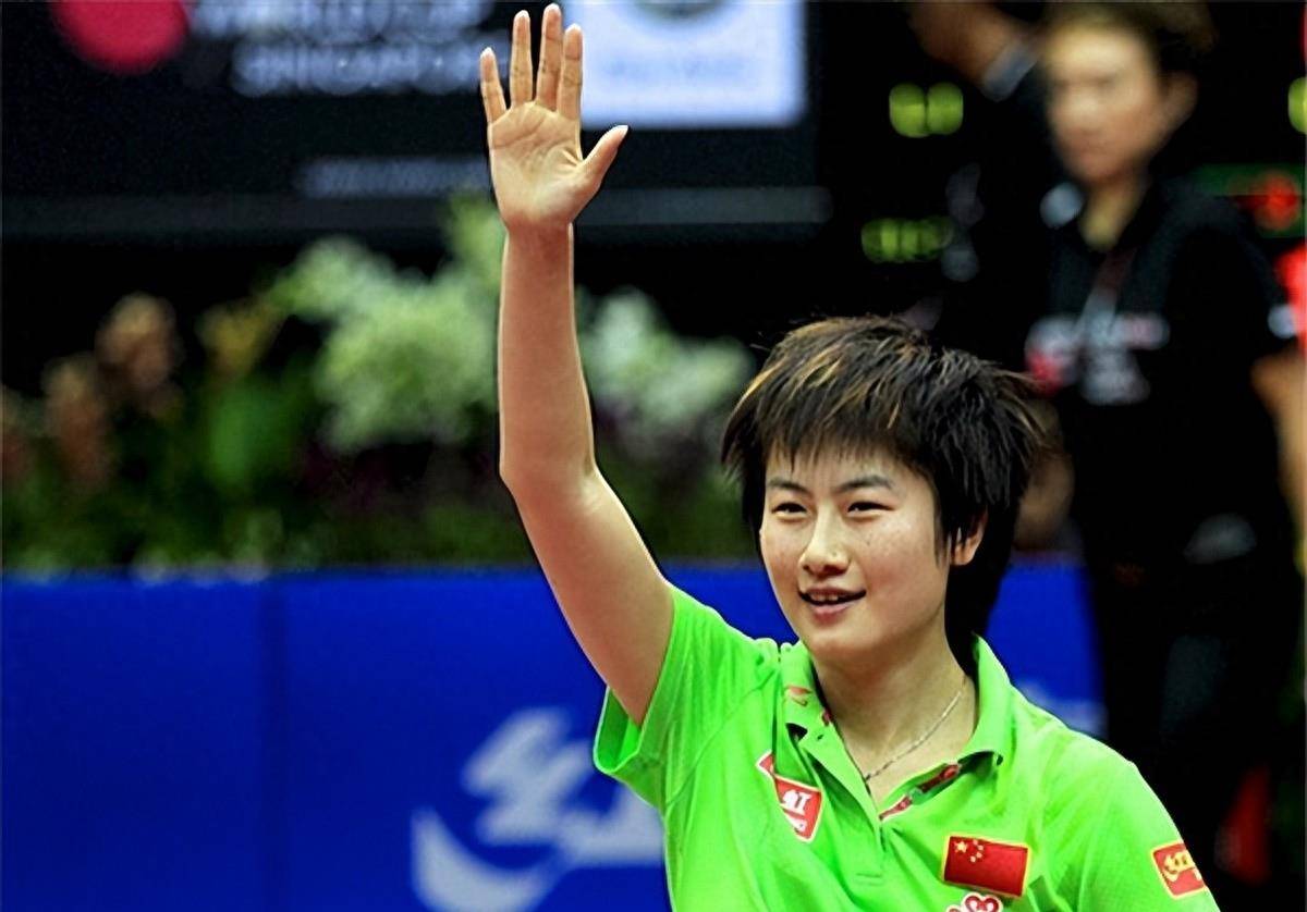 孔令辉与国乒五朵金花的合照,不觉间,金花或已非核心_丁宁_乒乓队