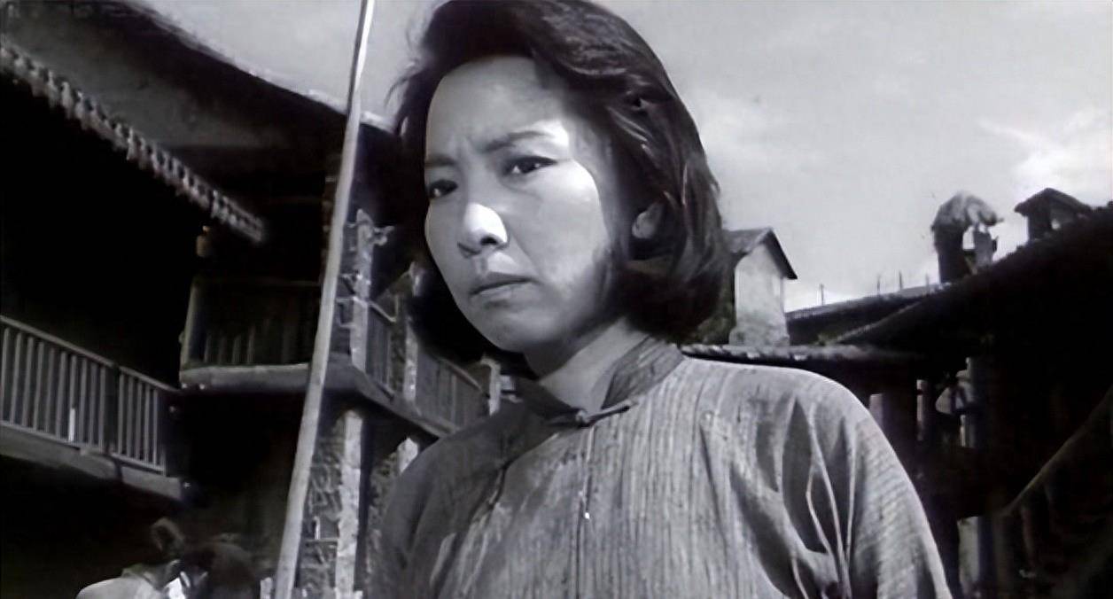 "老戏骨"于蓝:打胎两次后专心当继母,丈夫逝世仅留下两百元_田放_于兰