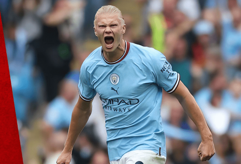 哈兰德补时绝杀 丁丁造点 10人曼城2-1连胜_比赛_胜利_成为了