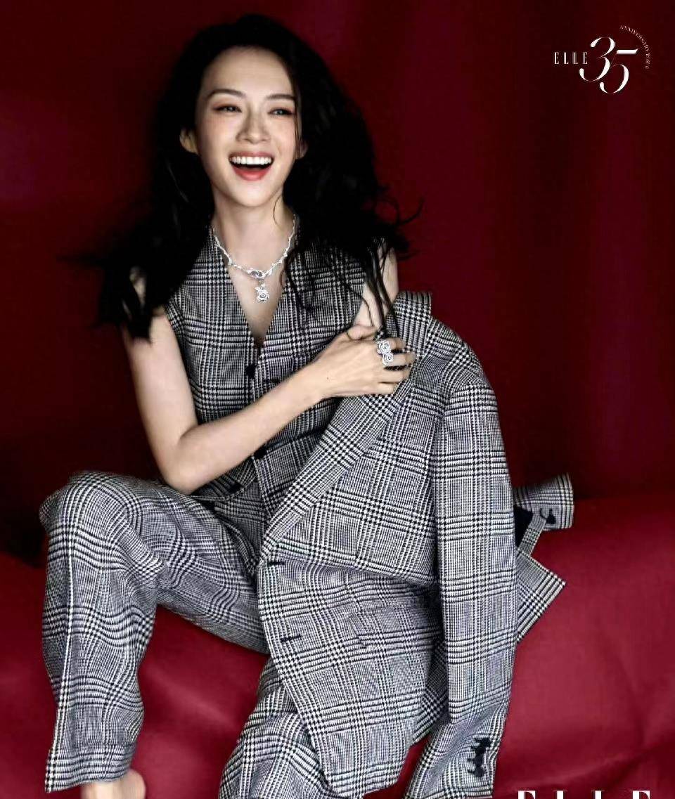 44岁章子怡新大片美貌封神!