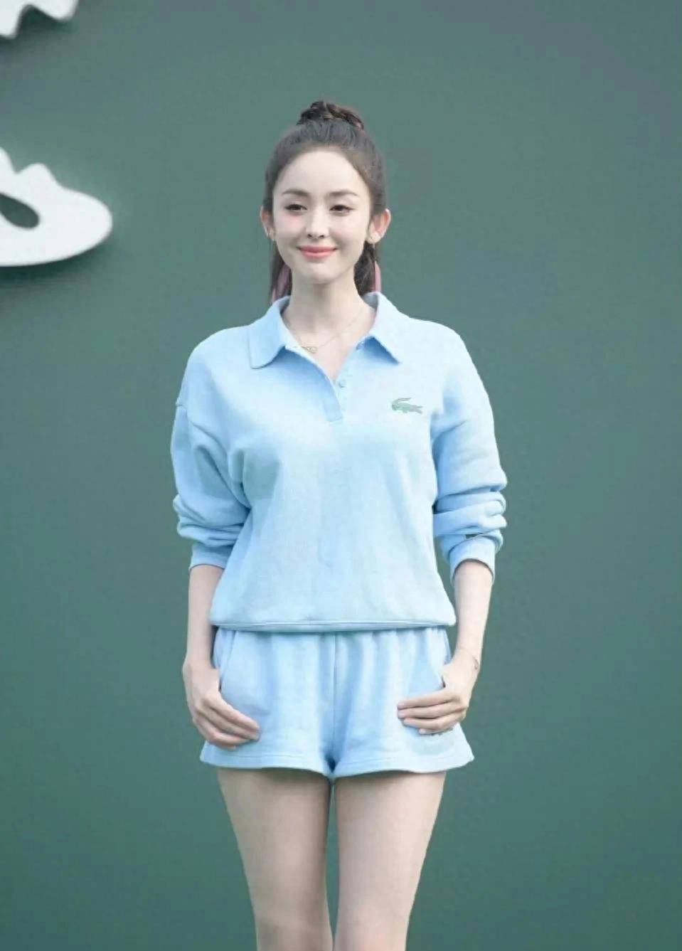 古力娜扎身穿鳄鱼牌运动服,美貌震撼全城_时尚_形象_展现