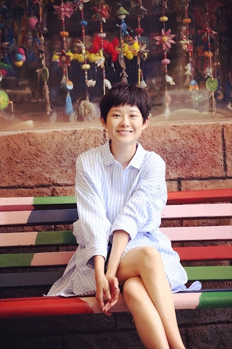 她出道20余年,戏里"土的掉渣",但戏外的她是妥妥的女神_刘一莹_生活