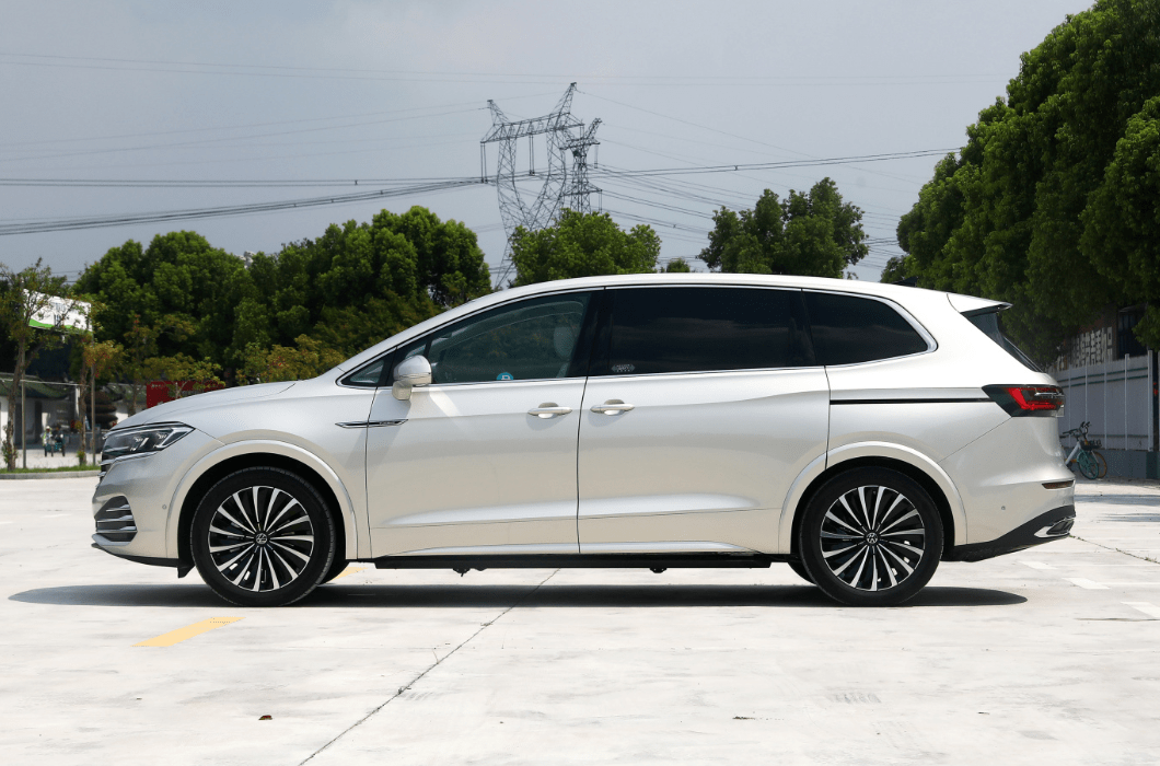 德系mpv驾乘旗舰,新款威然更负责任,安全与舒适升级_搜狐汽车_搜狐网
