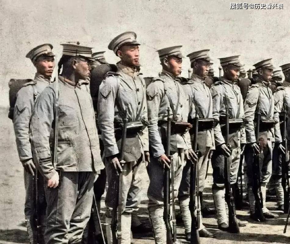 在武昌起义爆发的时候,在武汉的新军里面,就有5000多名新军士兵是革命