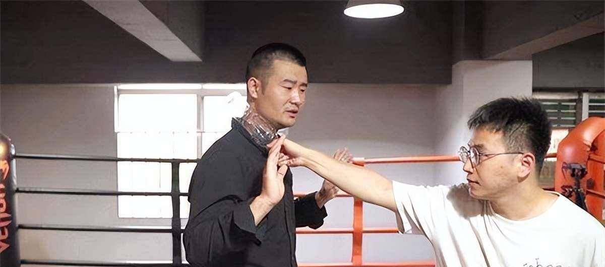 纪实陕西一小伙为赚100万酬劳,跑去伊拉克当雇佣兵,回国后怎样_白晓保