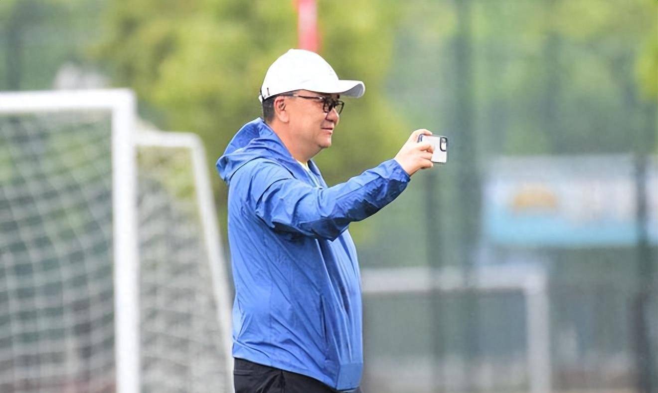 前国脚投靠东路,搭档北京国安名将徐亮_孩子_交流_名宿