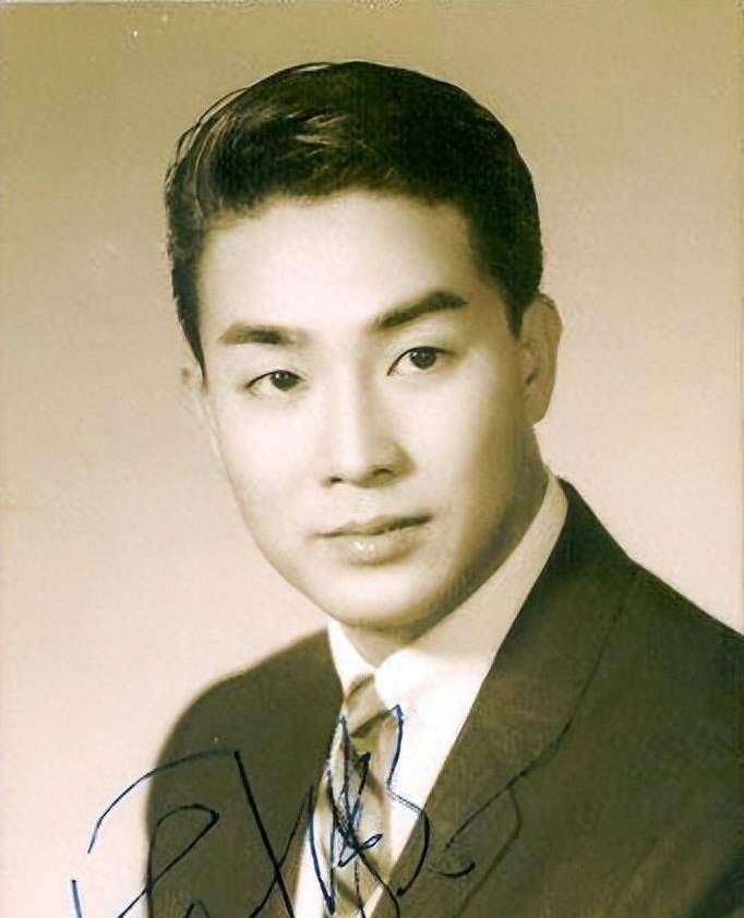 为陪病妻推戏约,每天锻炼不连累子女_周聪_妻子_谢贤