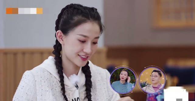 在第一期节目中,张豆豆和自己的男嘉宾于家翊相处十分融洽,张豆豆更是