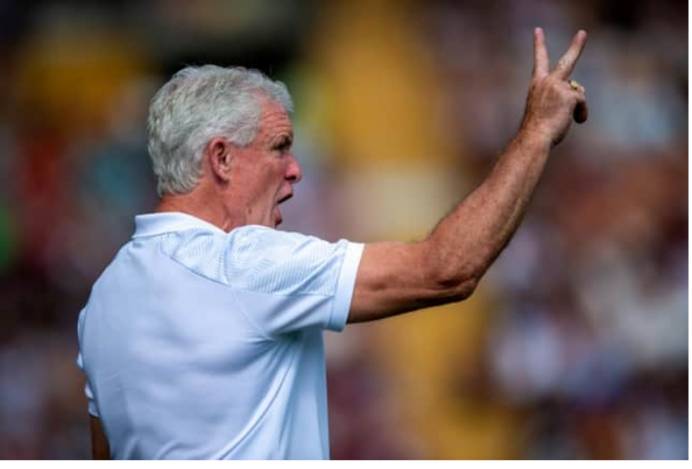 这是季前赛脚踝韧带撕裂后的重要时刻_比赛_马克·休斯_球员