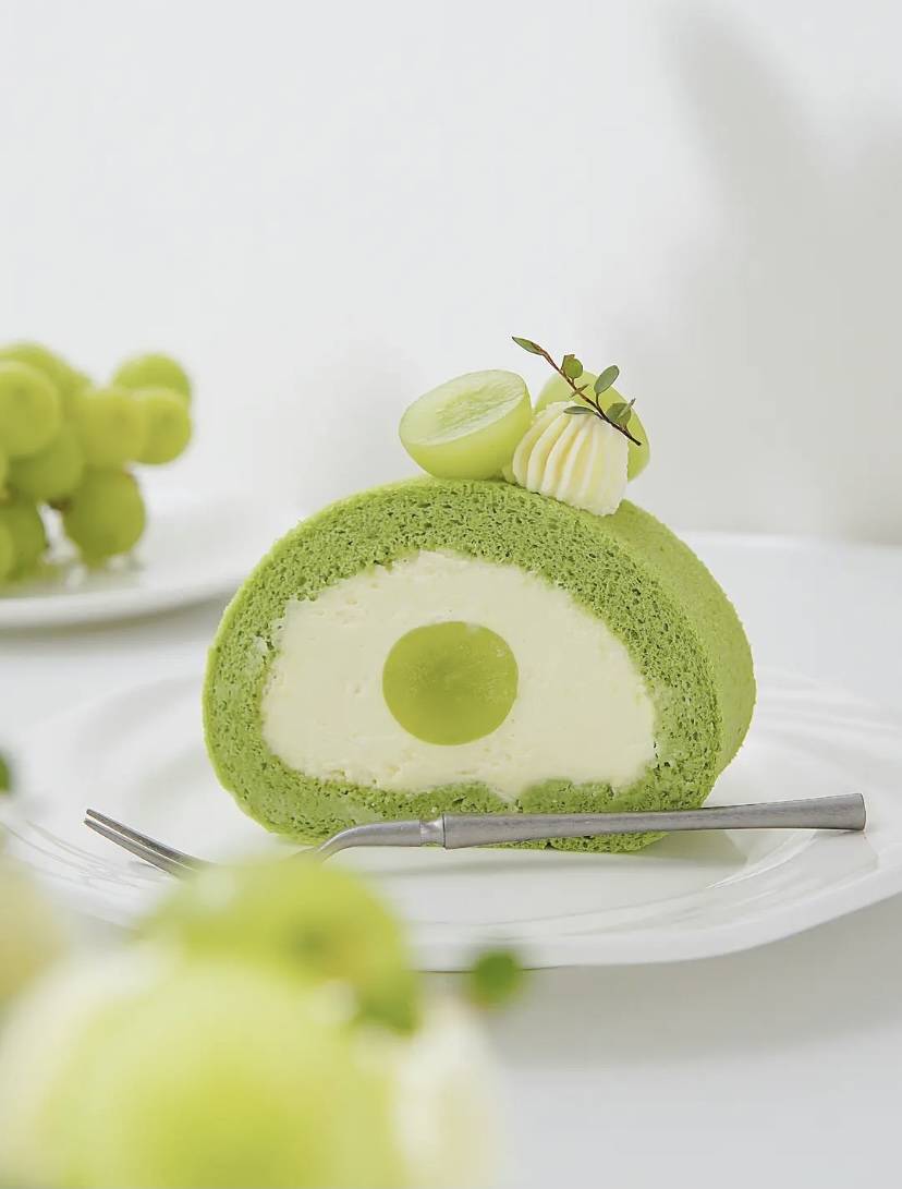 优美课堂| 开心果青提蛋糕卷教程~完全沦陷在蛋糕卷的颜值中!