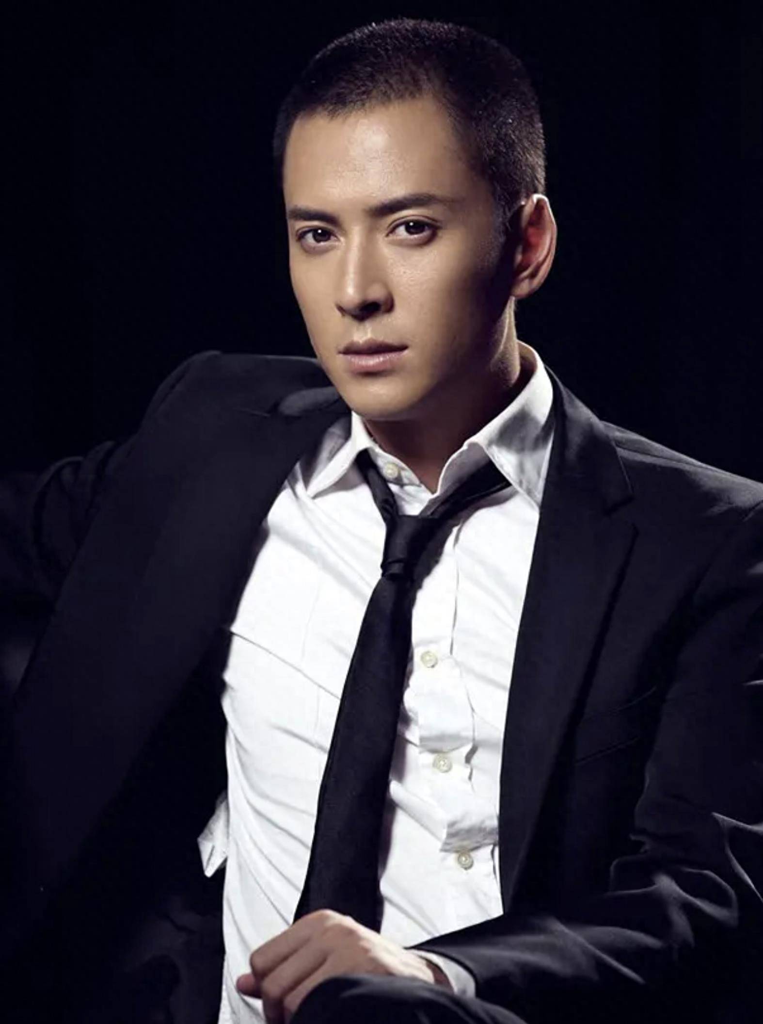 演员与韩栋:工人们逆袭成了演员,帅气无绯闻,活得像娱乐圈的清流_工作