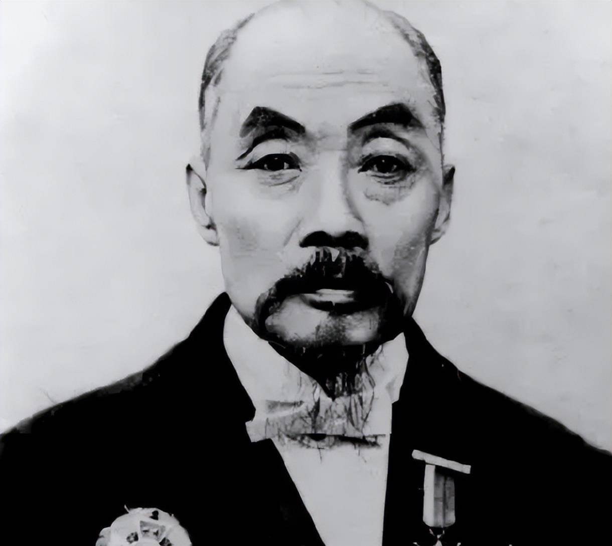 "针神"沈寿,为慈禧寿礼流产不孕,死后遭丈夫给自己扣绿帽_余觉_刺绣