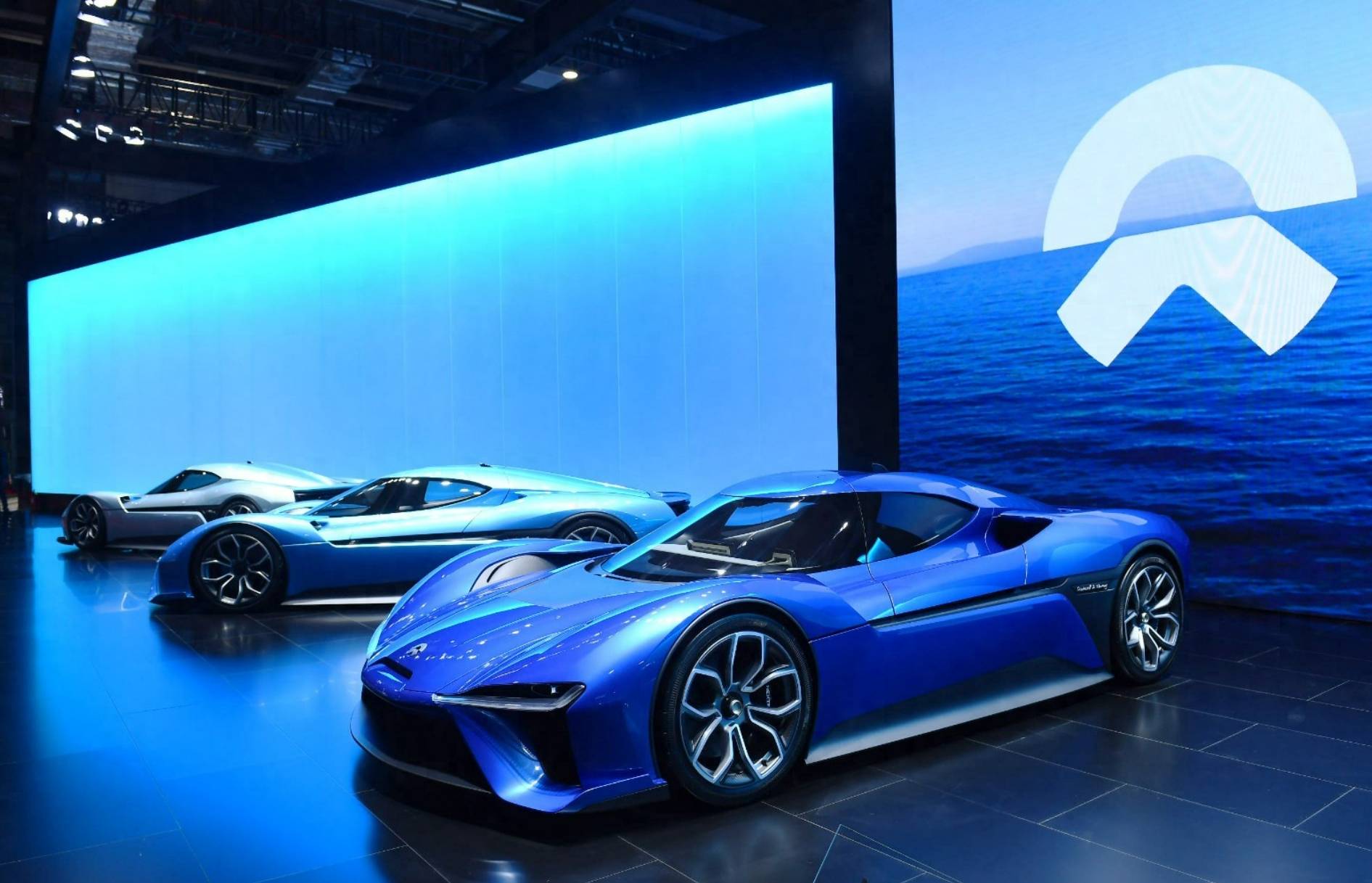 蔚来拟发行10亿美元可转换优先债券盘后股价下挫6%_搜狐网