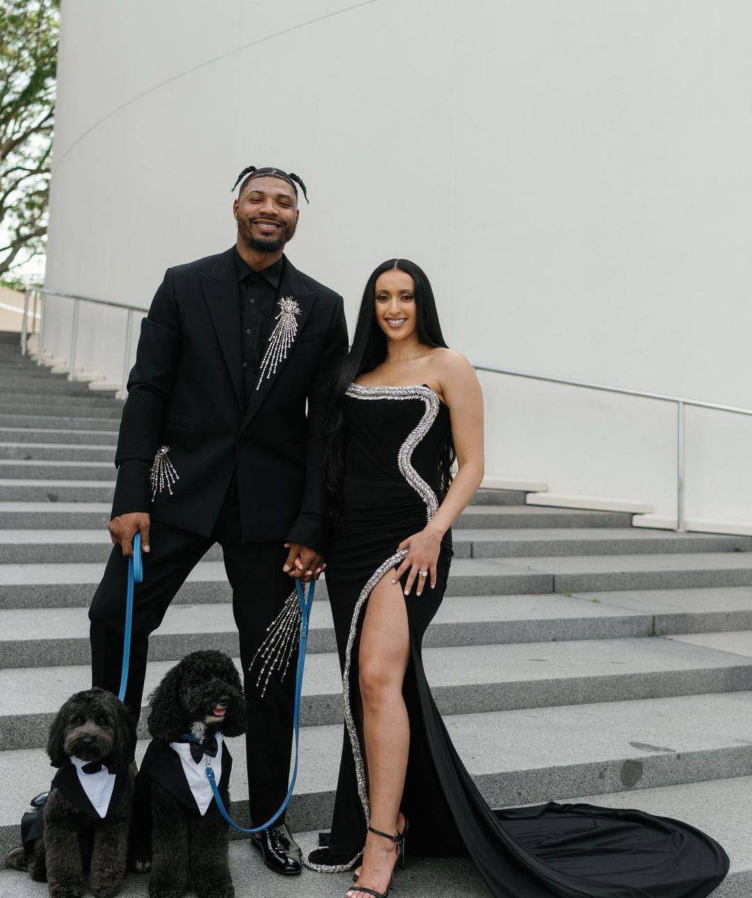 塔图姆出席斯玛特婚礼:晒合影祝贺前队友 绿军老板总裁和主帅都来了