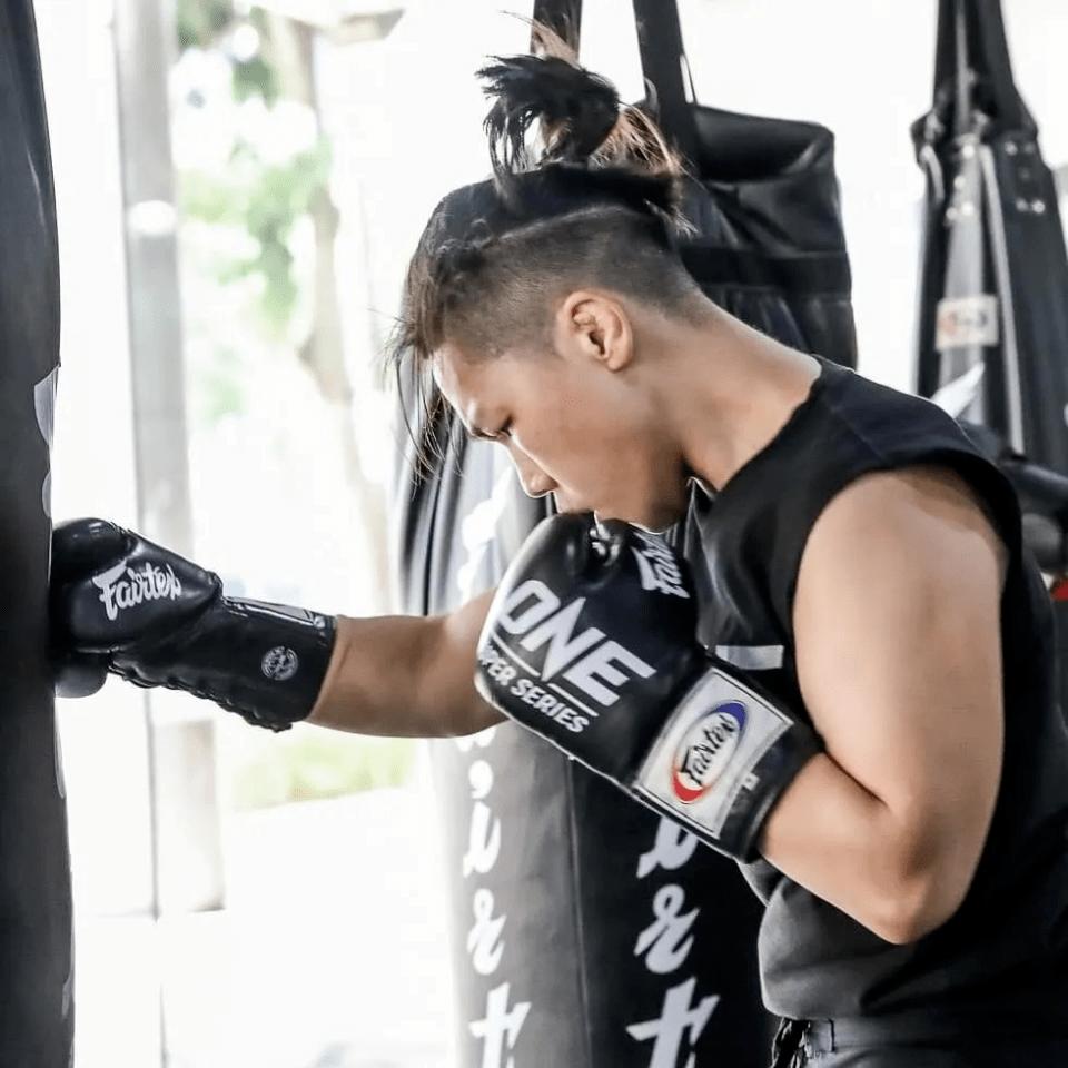 从18岁到36岁,年龄不会成为女拳手追梦的障碍_康洁莎_泰拳_原子量