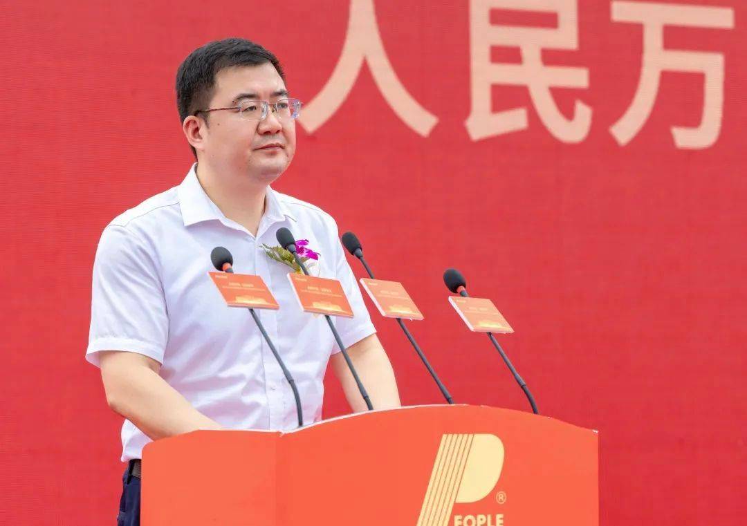 党工委副书记,管委会副主任沙德宏在致辞中提出,郑蒲港新区将时刻秉持