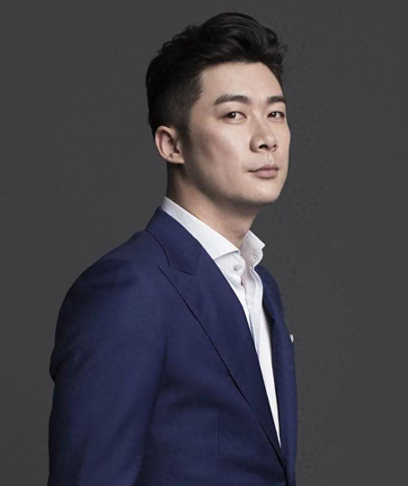 导演嫌弃长相的他,是如何在《幸福到万家》中逆袭的_赵丽颖_曹征_角色