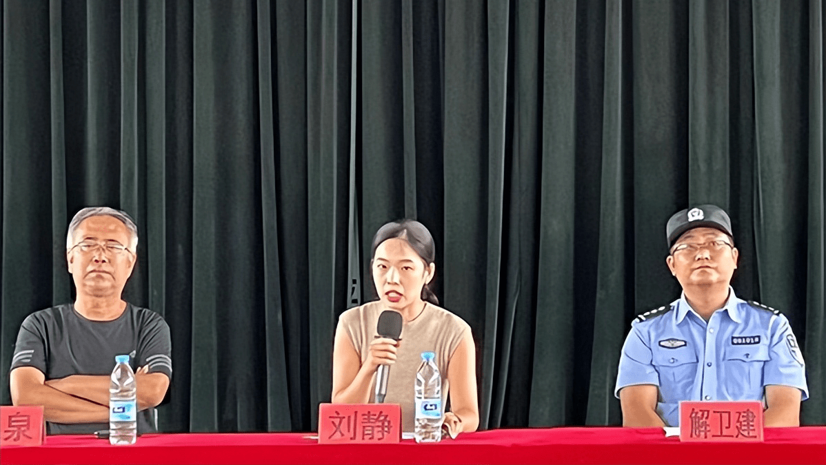 河北滦州市雷庄镇中学开展法治教育报告会_全体师生_刘静_青少年