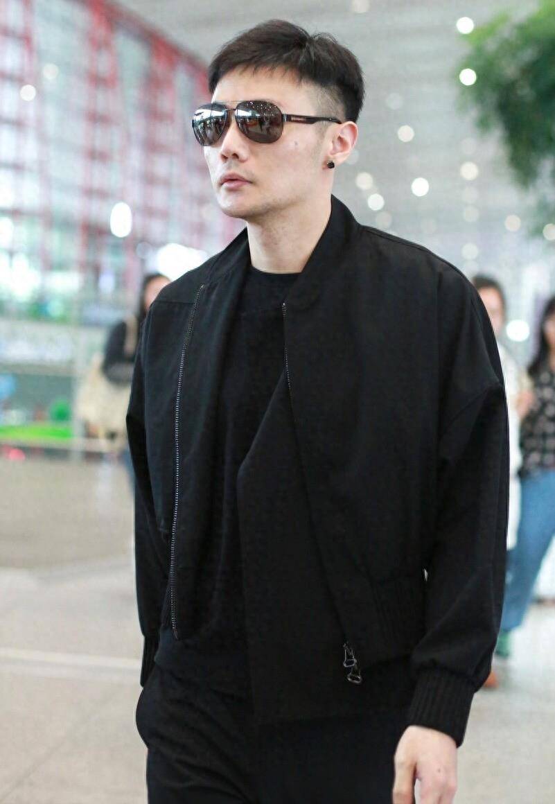 李荣浩:我居然会对生物界有所贡献,不能说像吧,只能说完全一样