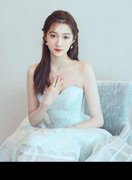 女演员影响力榜:景甜排名让人意外,杨幂登顶多亏黑粉"帮助"_关晓彤