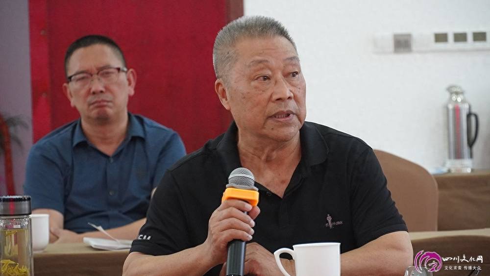 大禹书院荣誉院长童昌信发言大禹书院副院长姜冰发言大