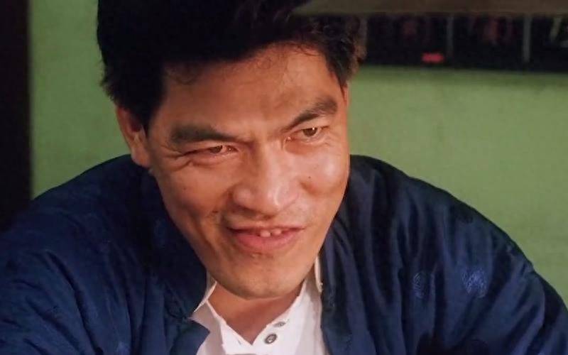 成奎安先生一生光明磊落,他的演艺生涯可以说是充满了荣誉和成就.