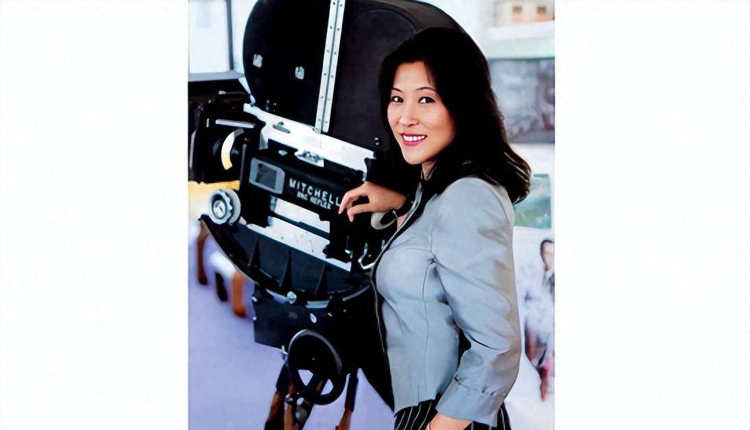 卷走44亿逃去美国,如今买飞机住豪宅生活潇洒_吴冰_因为_时候