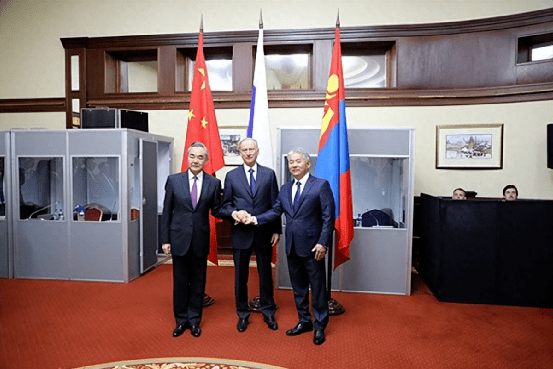 【中俄蒙举行安全事务高级代表会晤】一直以来,美国将中俄视为竞争