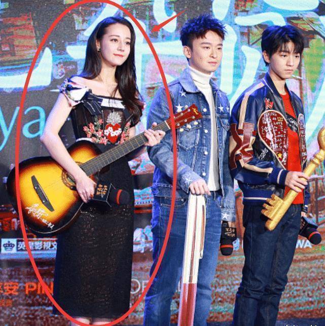 热巴越来越放得开了,包臀裙故意穿小一码,真是让人心动_王俊凯_赵丽颖