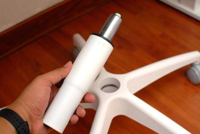 跟风入手联想小新人体工学椅,办公、小憩睡眠,都能轻松实现