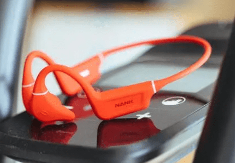 骨传导耳机的危害有哪些?长期使用会伤害耳朵吗?