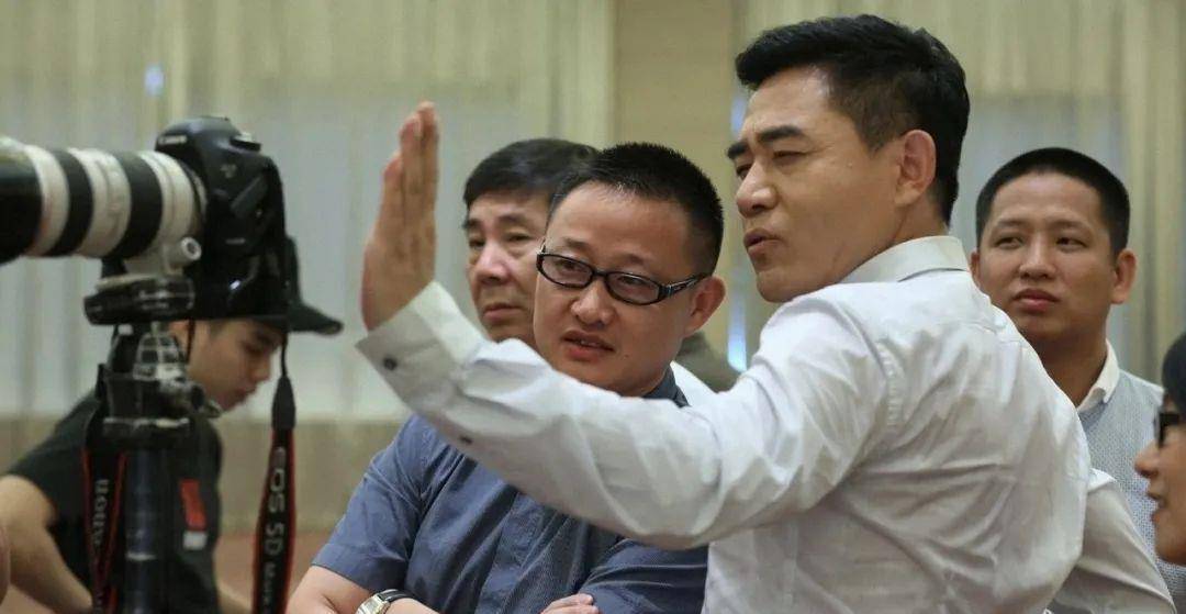 澳涞坞电视剧演员协会会长,中国广播电视协会电视剧委员会副会长,中国