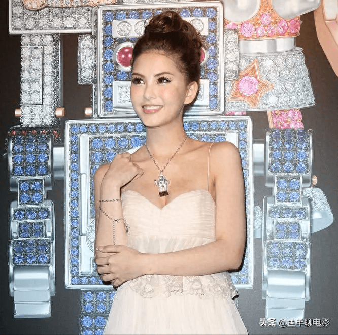 天王嫂爱吃醋,缺乏自信周杰伦承认的第一个,也是唯一一个女朋友,是