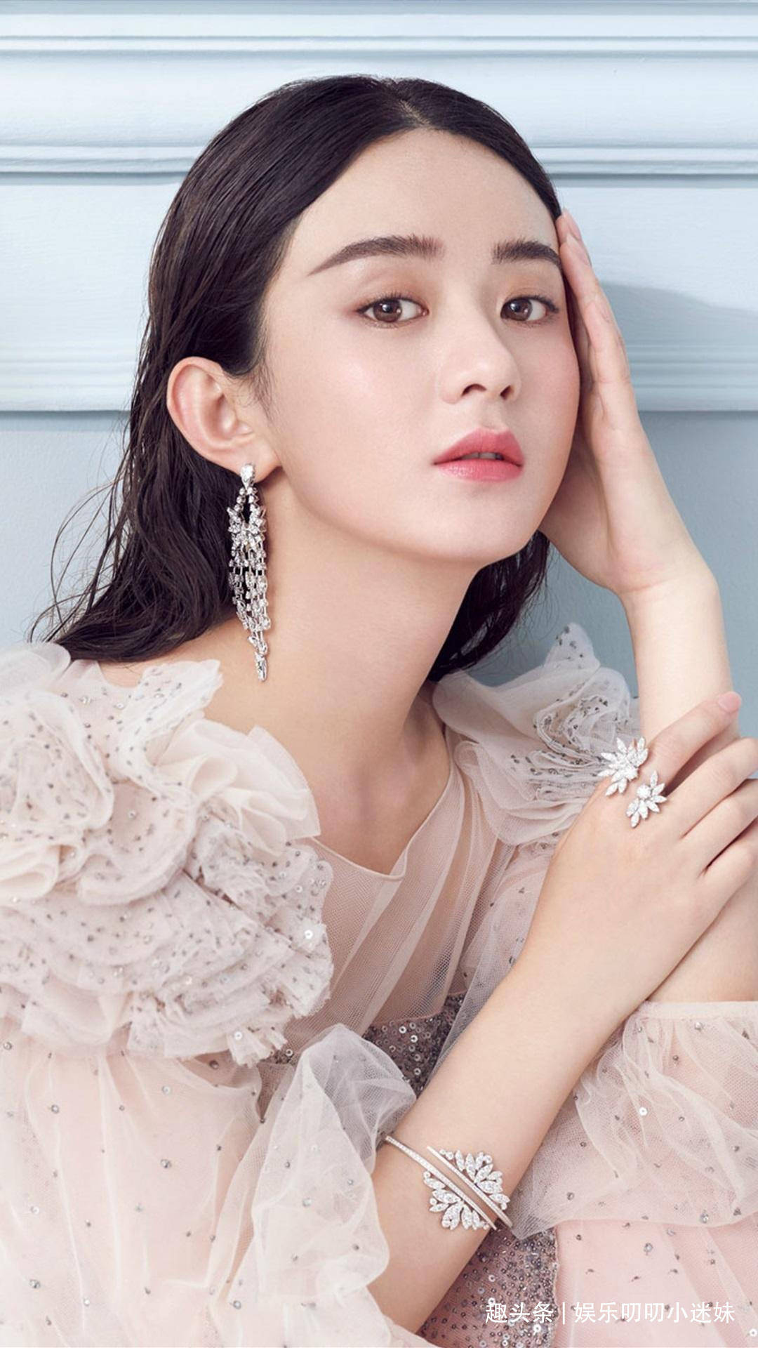 看完罗晋和唐嫣,再看赵丽颖和冯绍峰,终于明白为什么分手!