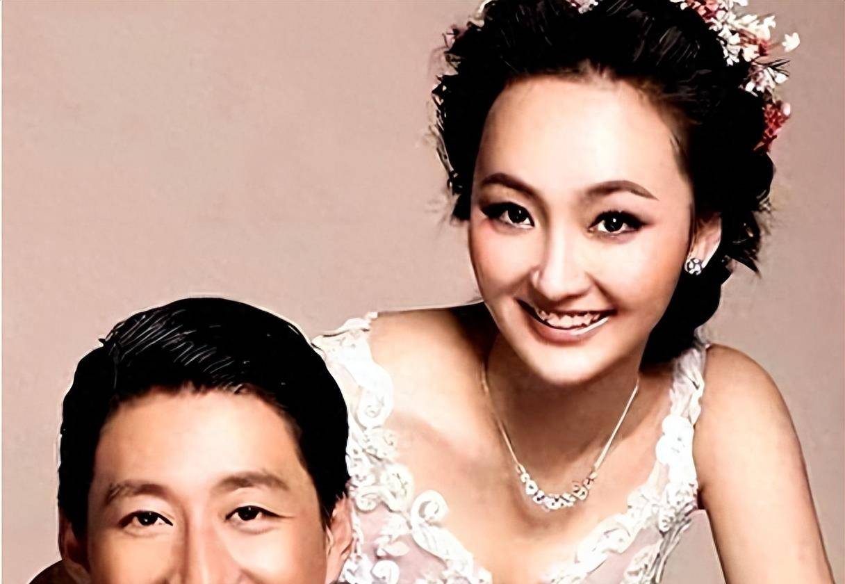 或许,再多的名和利都救不了48岁的于震!_方柏霓_观众_时间